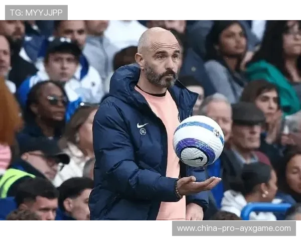 切尔西被曝创纪录可能影响教练“秘？：背后真相大揭秘